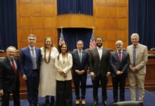 Congressistas dos EUA e Brasil articulam frente contra extrema-direita