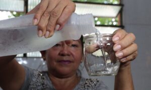 Estiagem no Amazonas: Governo orienta armazenamento de água potável e uso de lâmpadas de baixo consumo