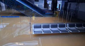 Aeroporto de Porto Alegre permanece fechado por tempo indeterminado
