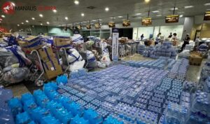 Manauaras lotam guichê da Azul com centenas de doações, que vão até o dia 15 de maio no aeroporto