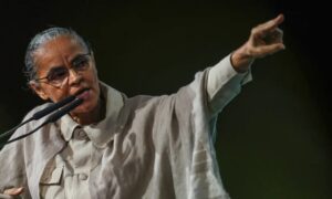 Marina Silva sofre fratura em vértebra lombar