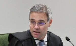 Mendonça vota a favor da revisão da vida toda no STF