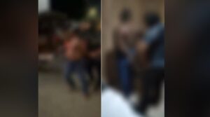 Mãe permitiu homem de 46 anos a manter relações com sua filha de 13 em troca de dinheiro; criminoso foi preso no motel com a vítima