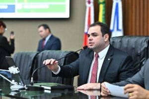 Roberto Cidade cresce e avança para terceiro lugar na corrida pela Prefeitura de Manaus, revela pesquisa Action