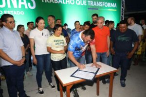 Wilson anuncia investimentos e ações para impulsionar a economia local durante o Festival de Parintins