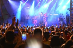 No Dia dos Namorados, prefeitura reuniu 2,5 mil pessoas em show de Jorge Vercillo