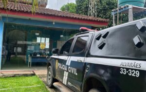 Foragido por estupro é preso após hospital procurar ajuda para o homem, que estava internado no AM