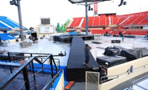 Palco 360⁰ da Festa dos Visitantes está pronto para receber Thiaguinho, Belo, Junior Paulain e muito mais