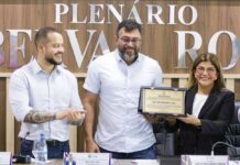 Wilson Lima entrega oito escolas reformadas, anuncia recuperação de ruas e investimento de R$ 31 milhões na agricultura