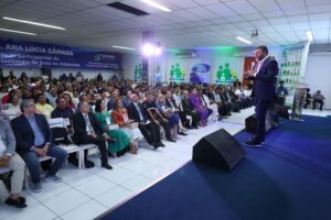Em encontro com lideranças, Wilson Lima destaca programas estaduais que transformam vidas