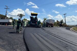 Governo retoma obra de pavimentação da AM-453, a Estrada da Bela Vista, em Manacapuru