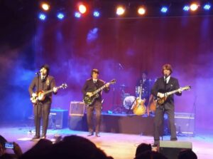 Especiais com Beatles e Pink Floyd agitam julho no Tacacá na Bossa, no Largo de São Sebastião