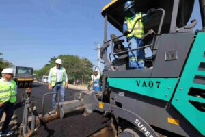 Wilson Lima vistoria retomada de obras na AM-010 e destaca diferencial no trabalho de modernização da rodovia
