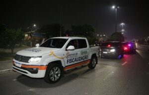 Detran-AM flagra 14 motoristas alcoolizados e emite 268 autuações no fim de semana