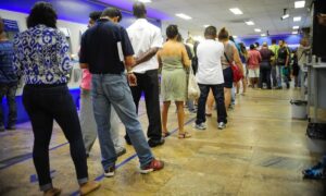 Extratos bancários terão termos padronizados a partir desta segunda-feira (8)