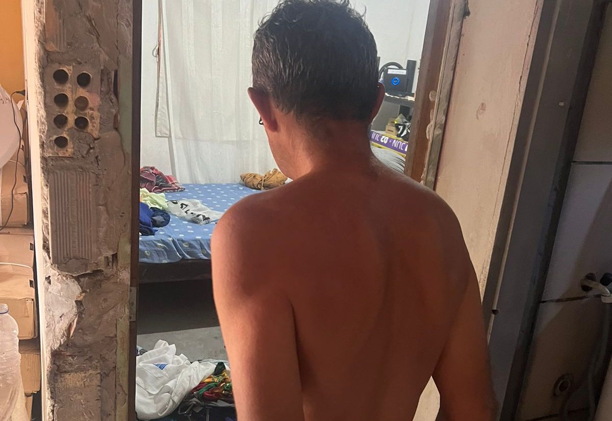 homem tenta matar companheira