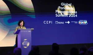 ‘Brasil tem capacidade para enfrentar futuras pandemias’, diz ministra da Saúde