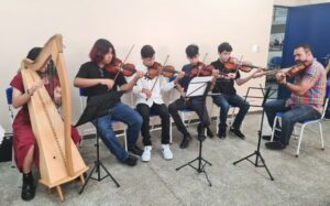 Projeto ‘Ensemble de Cordas’ revela talentos musicais na Escola Homero de Miranda Leão