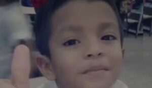 Pais do pequeno Luís Eduardo, de 10 anos, são indiciados por omissão de socorro, em Manaus