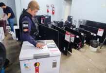 Itens furtados em loja de eletroeletrônicos do Centro de Manaus estavam avaliados em quase R$125 mil