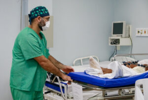 Continua em setembro a intensificação de cirurgias ortopédicas aos finais de semana nos hospitais de Manaus