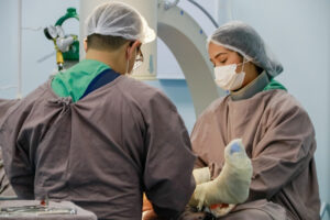 Hospital Platão Araújo realizou 1,6 mil cirurgias ortopédicas no primeiro semestre deste ano