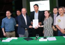 Prefeito de Parintins Pode Ser Multado por Descumprir Acordo Ambiental