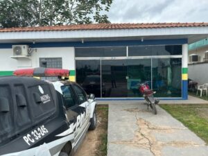 Mulher é presa após matar o marido com 12 facadas em Manicoré