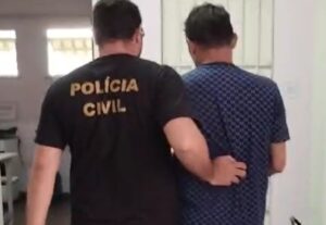 Inconformado e fazendo ameaças, homem persegue ex até a delegacia e é preso em Manaus