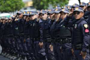 Wilson Lima apresenta mil alunos soldados que passam a atuar na Polícia Militar