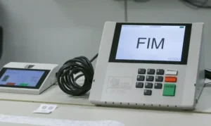 Eleitores que não votaram no 2º turno têm até terça-feira para justificar