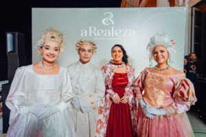 Chá da Realeza comemora Mês das Crianças com evento inspirado em ‘Alice no País das Maravilhas’