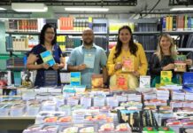 Dois mil novos livros são entregues à biblioteca da Escola Superior de Artes e Turismo da UEA Ação da gestão superior integra a série de melhorias que estão sendo realizadas pelo Sistema Integrado de Bibliotecas da universidade