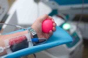 Após festas de Natal, Hemoam convoca doadores de sangue O+ e O-