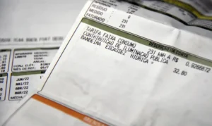 Aneel mantém bandeira vermelha 1 na conta de luz em novembro