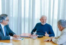 Lula está apto a exercer sua rotina de trabalho, diz boletim de saúde