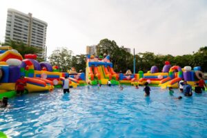 Manaus ganha novo parque infantil com 15 mil m² de área verde e ingressos a partir de R$120
