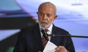Lula diz que ameaça de taxação de Trump não preocupa nações do Brics