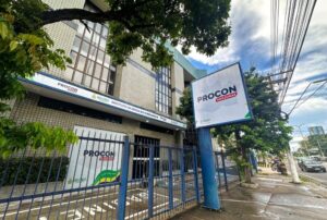 Procon-AM orienta colégios sobre práticas de discriminação em matrículas de pessoas com deficiência