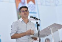 A seis meses do fim do mandato, David Almeida cumpriu 28,3% dos compromissos de campanha