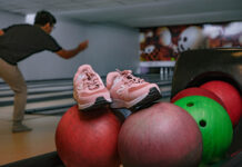 Amazon Bowling oferece boliche gratuito em troca de pares de tênis para ajudar crianças e adolescentes abandonados em Manaus