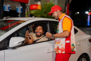 Promoção ‘Natal de Prêmios Atem’ vai distribuir 1.200 vales-combustível; saiba como participar