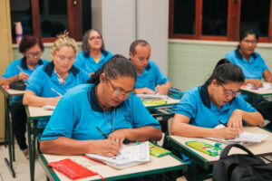 Quer concluir o Ensino Médio e Fundamental gratuitamente? Sesc Amazonas disponibiliza vagas para EJA