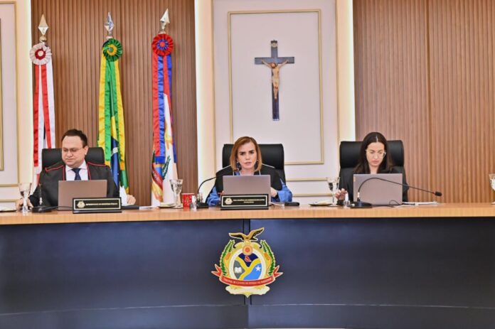 TCE AM SESSÃO TRIBUNAL PLENO PRESIDENTE TCE-AM reprova contas da Câmara de Juruá e multa ex-presidente em R$ 306,8 mil