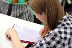Conclua o Ensino Médio ainda em 2024 com o Literatus