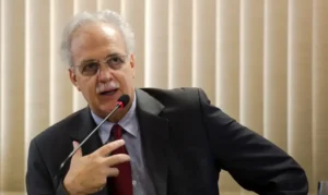 ‘Estamos a caminho de um suicídio planetário’, diz climatologista