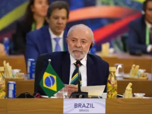 Lula promete zerar a fome no país até o fim do mandato: ‘Falta responsabilidade para colocar o pobre no orçamento’