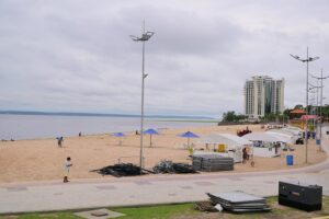 Praia da Ponta Negra fecha para banho a partir das 14h desta terça-feira (30)