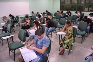 UEA abre 52 vagas remanescentes para curso presencial AprovENS; inscrições vão até 10 de junho