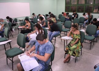 AprovENS curso pré vestibular presencial da UEA abre inscrições ()
